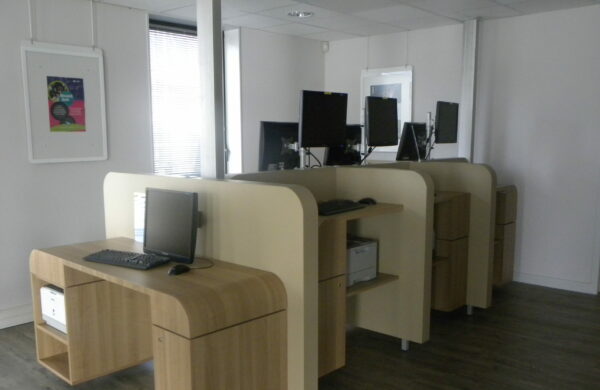 Meuble de consultation Pôle Emploi